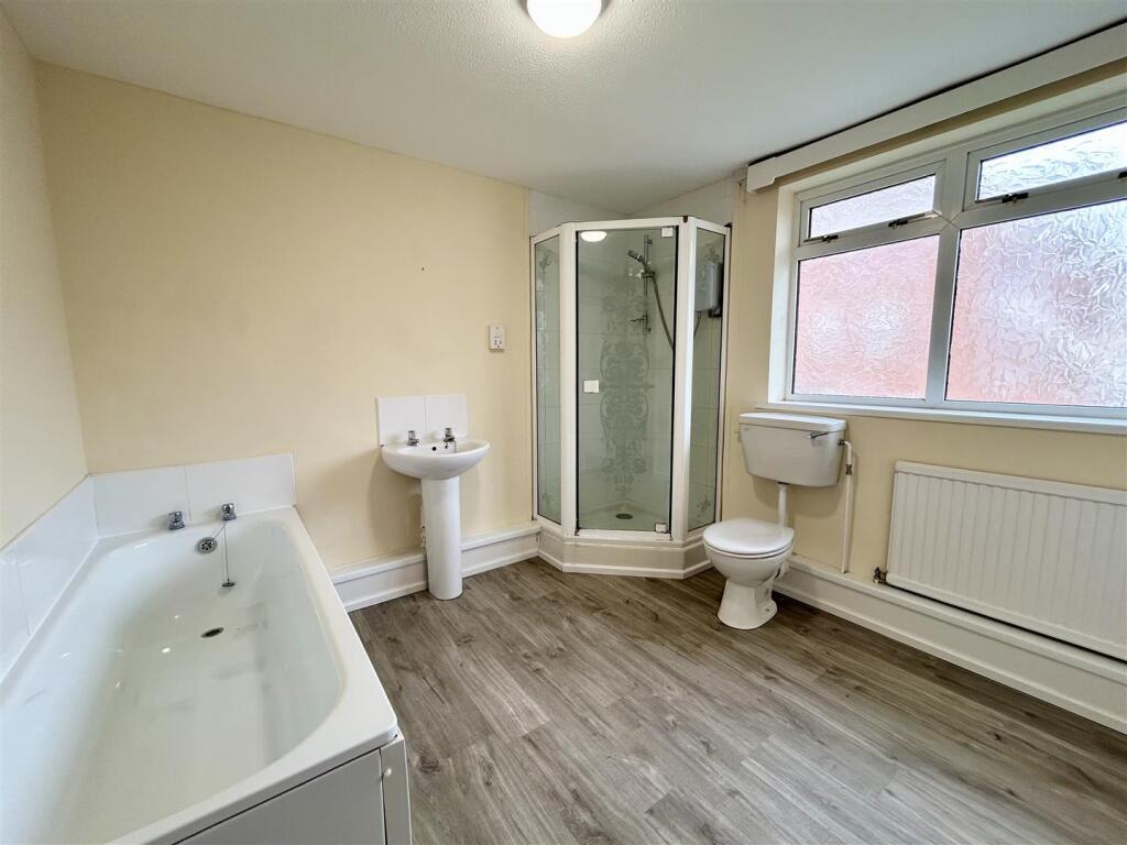 Bathroom.jpeg