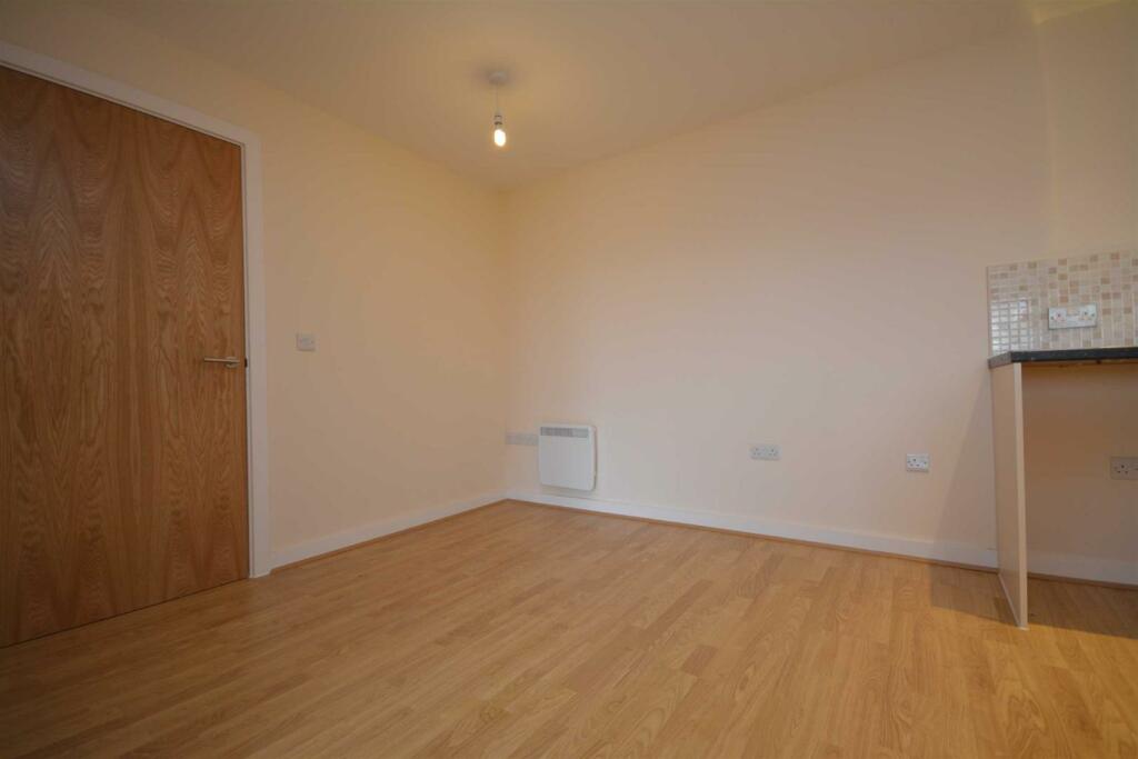 Lounge / Kitchen / Diner