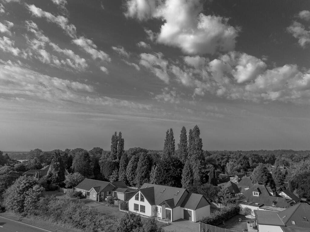 B&amp;W Dhiran Ba...