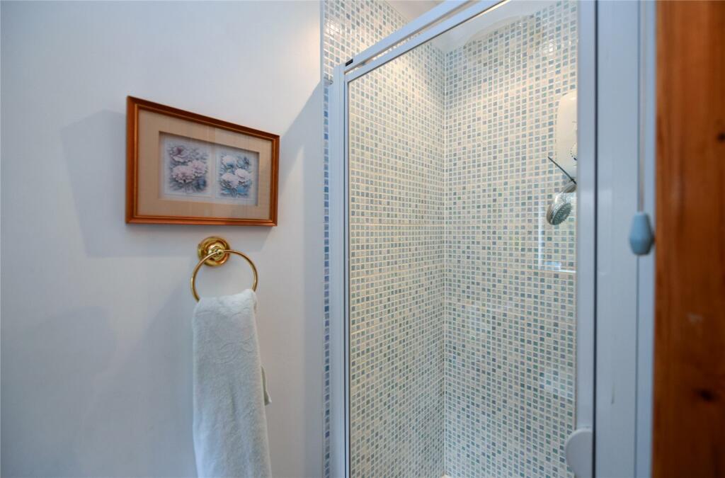 En-Suite Shower