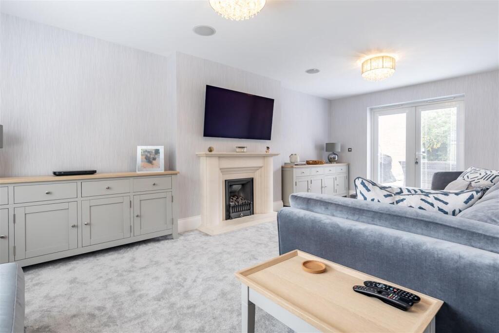 39 Kings Wood (2).jpg