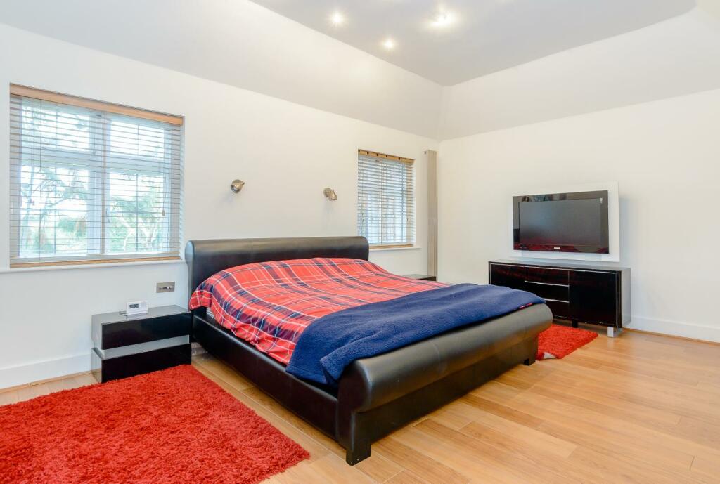8400876-interior09-800.jpg