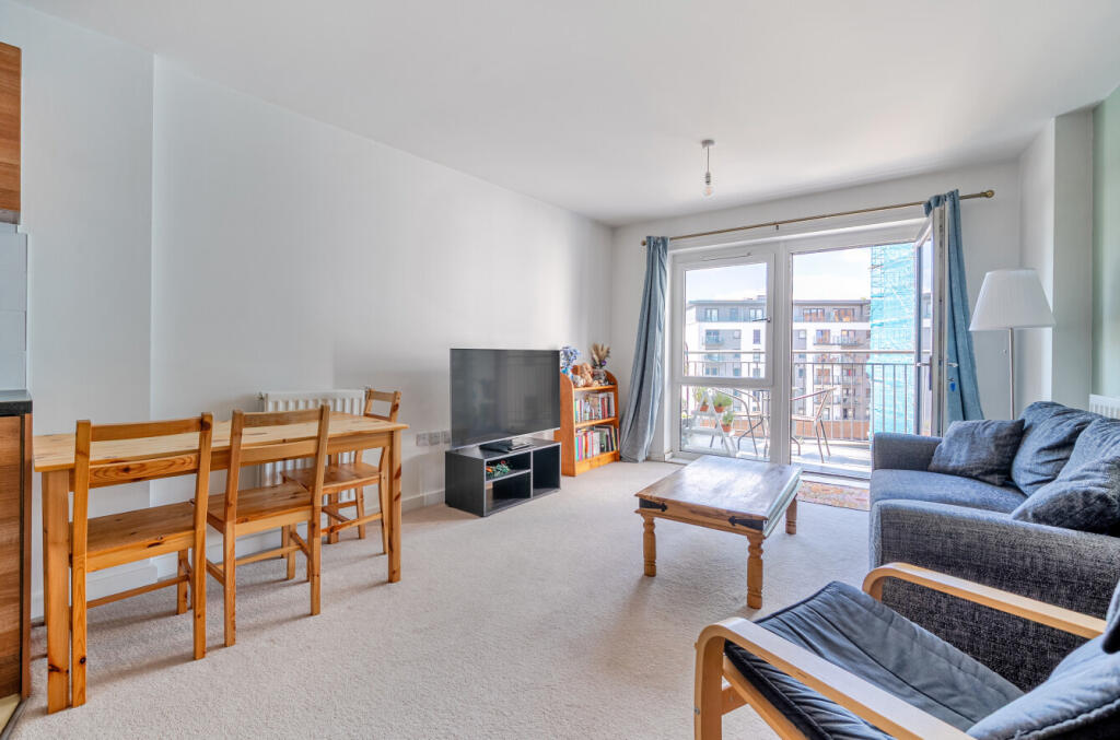 1318276-1-686bb7e...