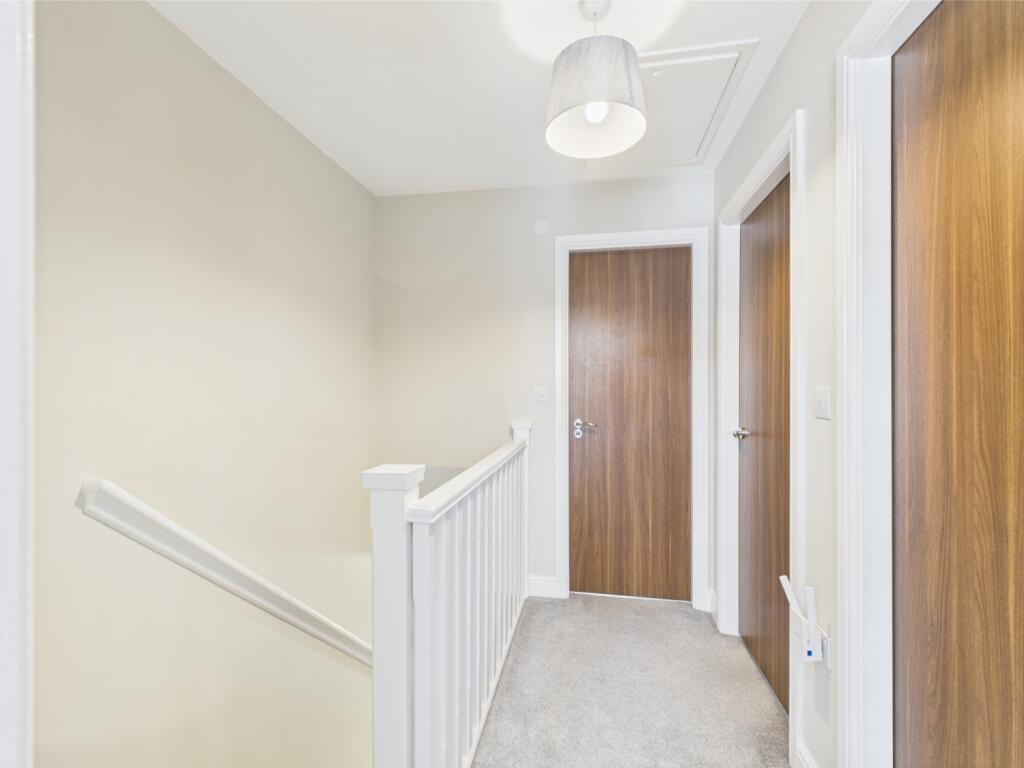 CAM04634G0-PR0034-STILL013