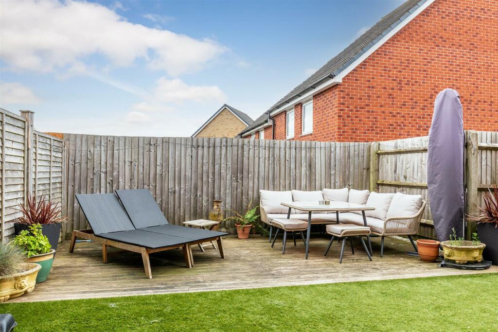 Long Leaze Road, Patchway Rear Garden 2.jpg