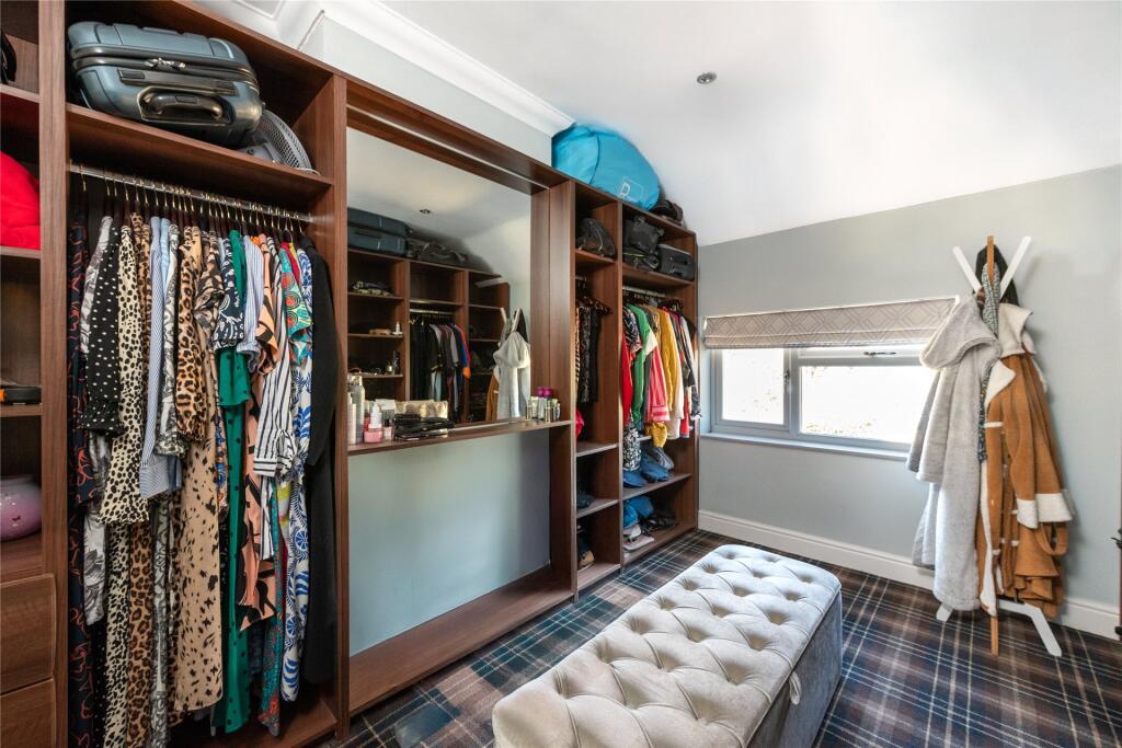 Dressing/Bed Three