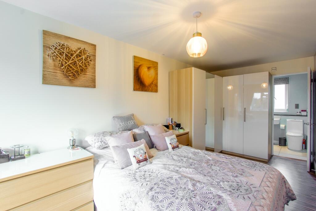 Bedroom 1B