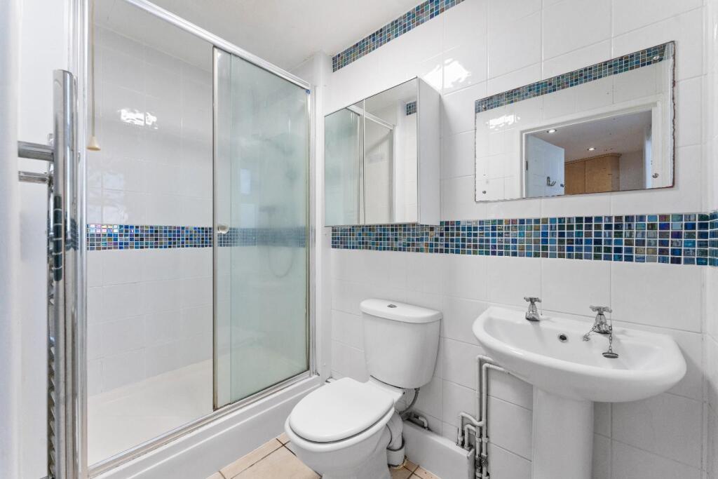 138 Claverham Road BS49 4LQ 38.jpg