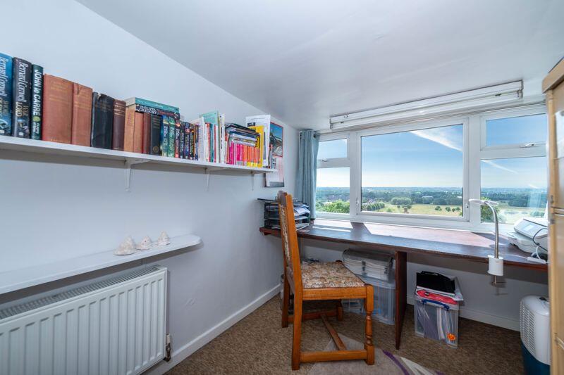 Home office/bedroom