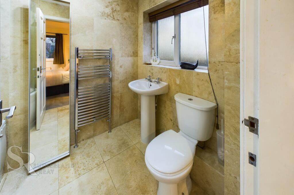 Main Bedroom En Suite