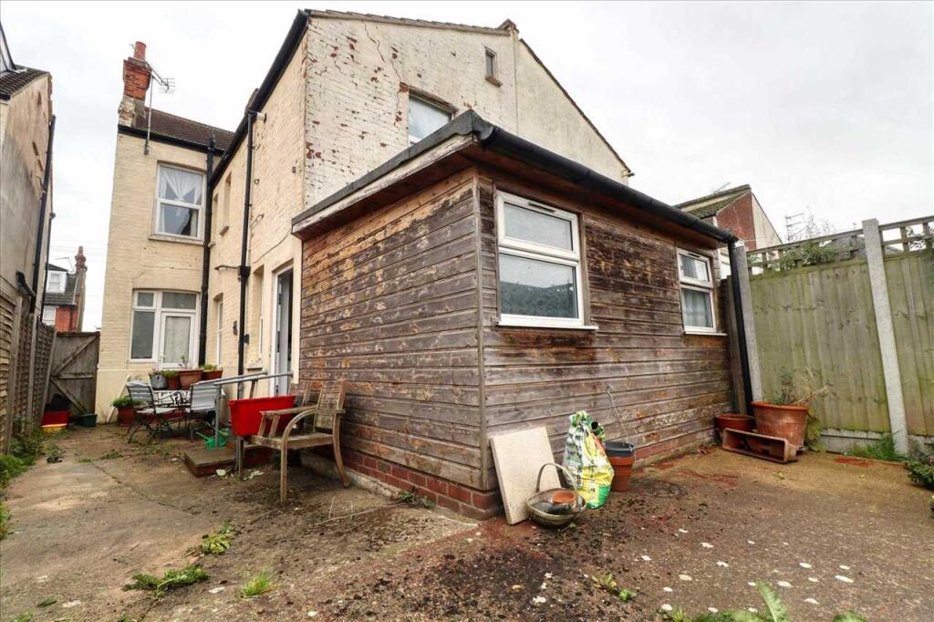 Enclosed Rear Garden