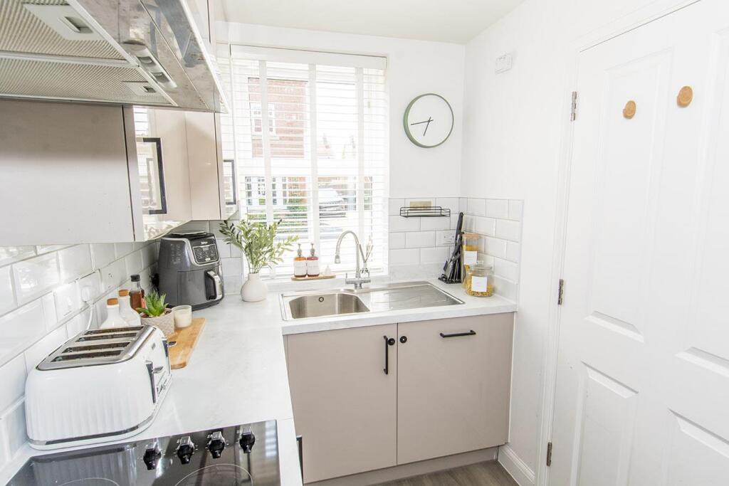 (Kitchen Photo Two)