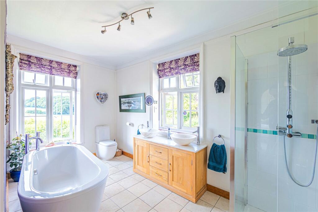 Master Ensuite