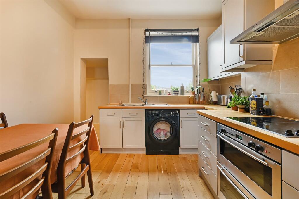 BEVERLEY ROAD, 6B-15.jpg