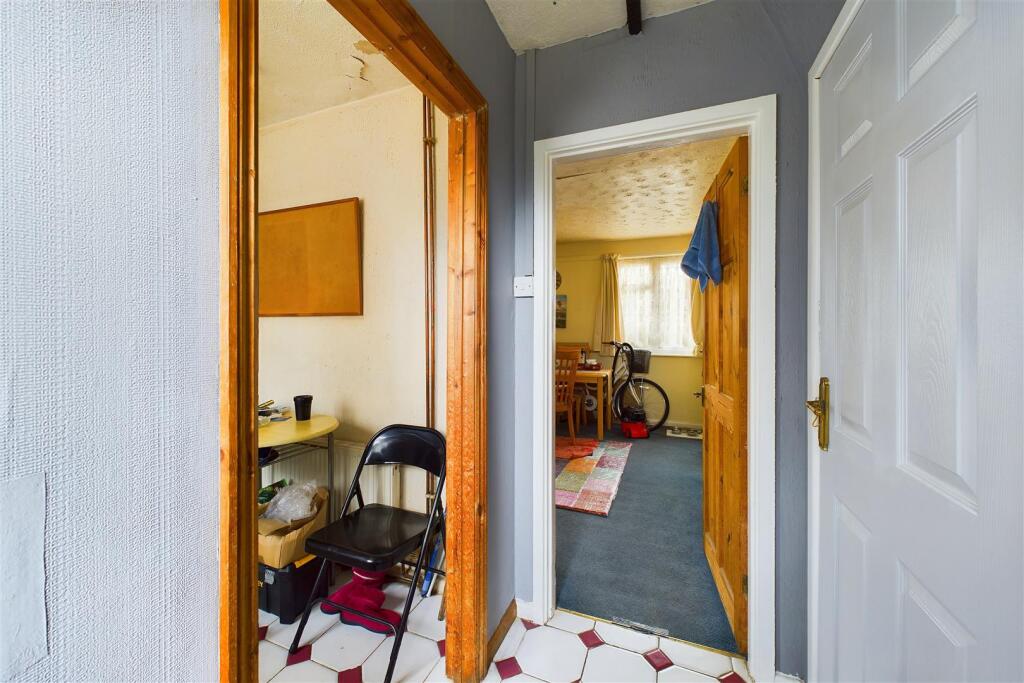 8 Ashcroft Road, Sea Mills, Bristol BS9 2NE | Free