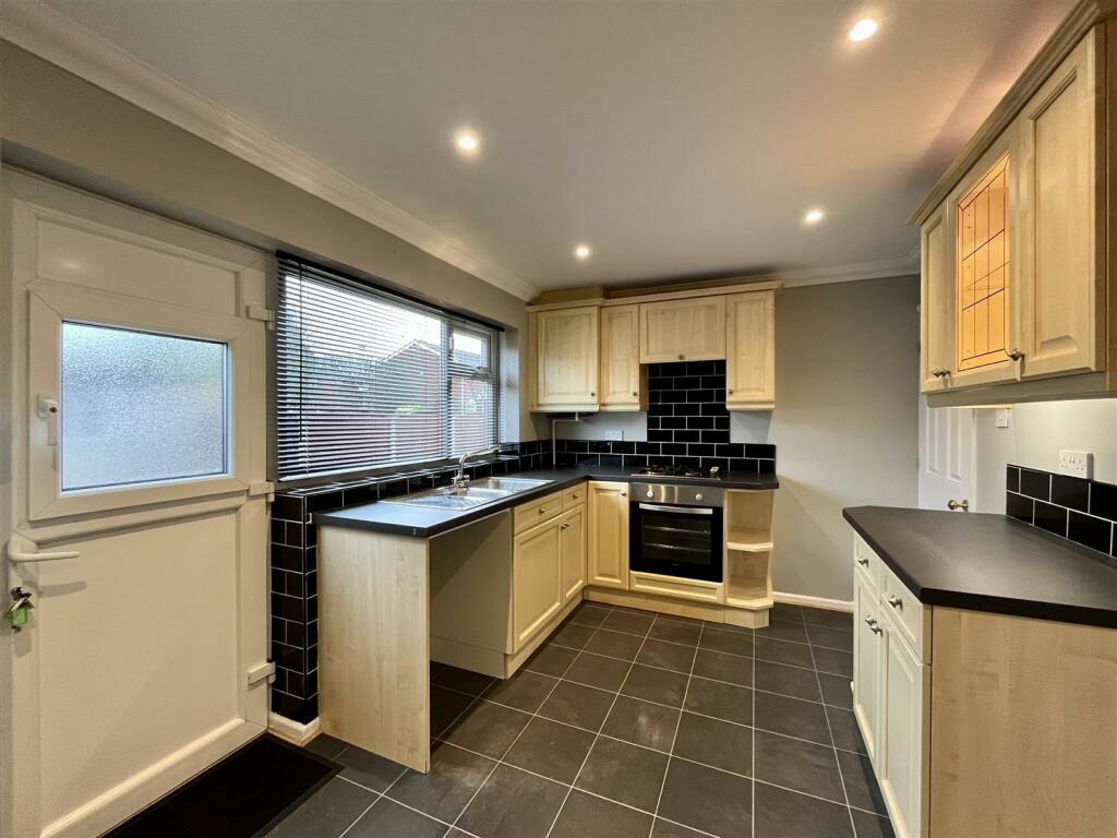 Breakfast Kitchen Aspect 4