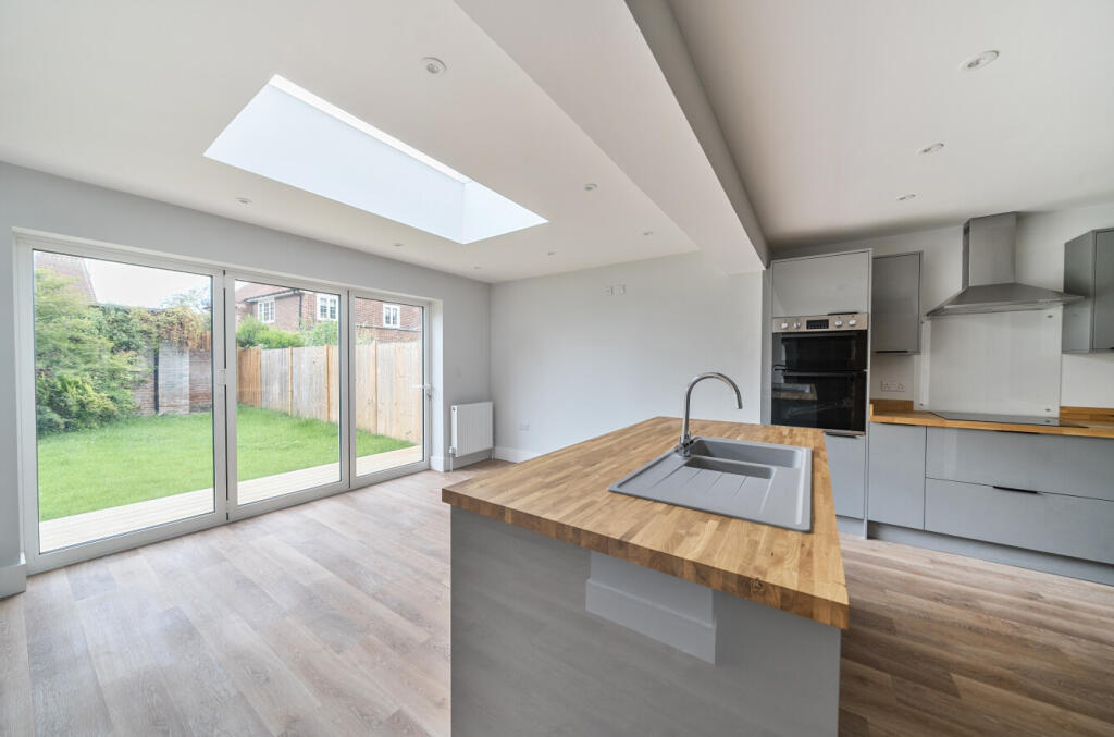 1329862-6-6890811...