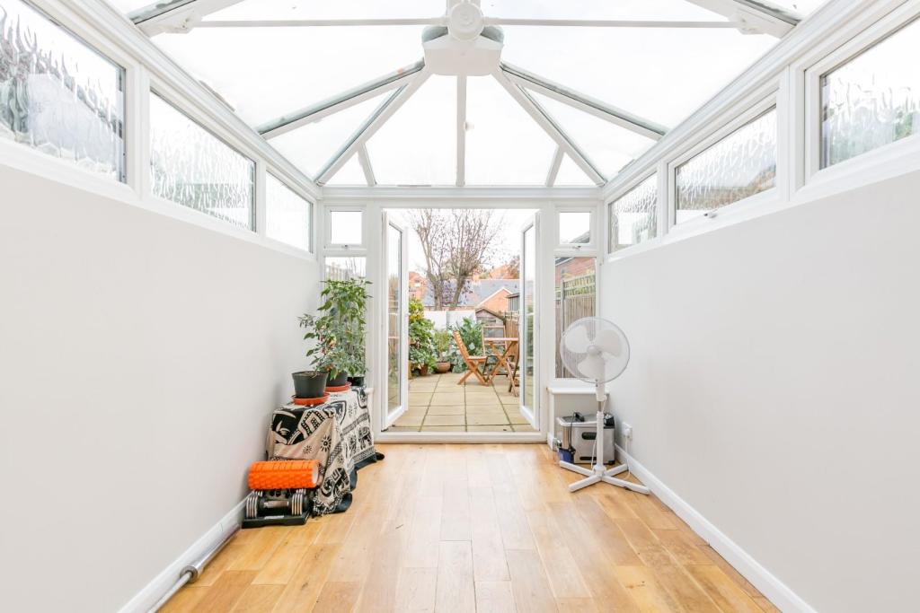 22_Addison_Road-9.jpg