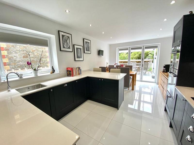 Open Plan Kitchen/ Dining Room