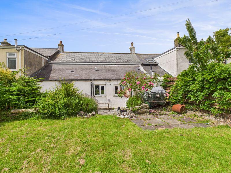 garden and rear elevation