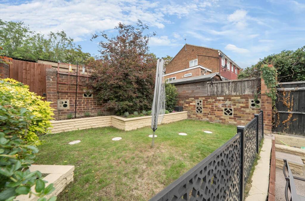 1324163-10-688cee...