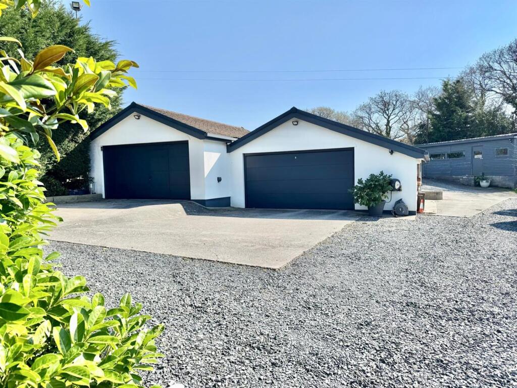 PHOTO-2025-04-22-22-46-01 (22).jpg