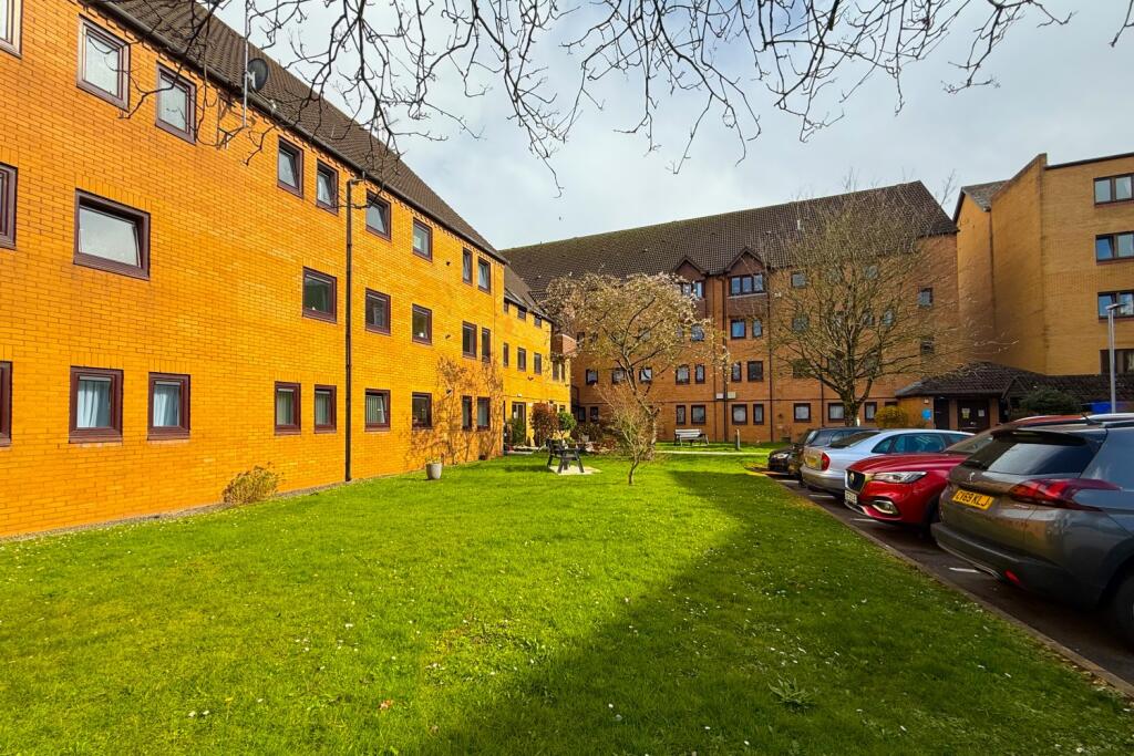 Call 02920 454555 to secure your viewing_10