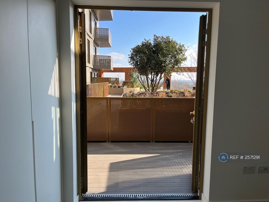 Private Terrace (Master Bedroom)