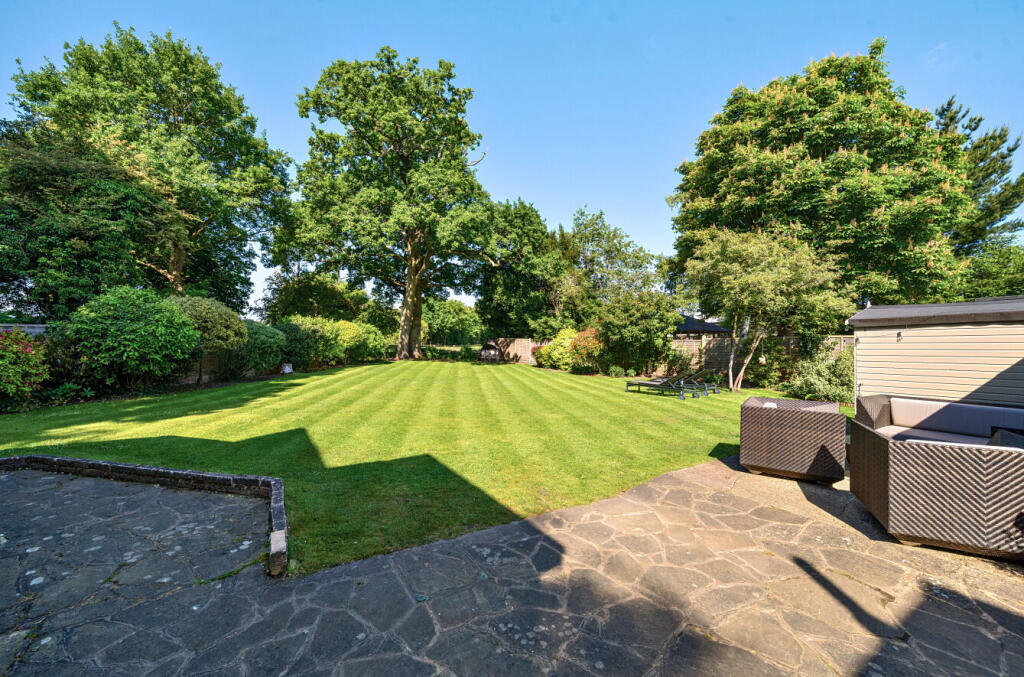 1298676-10-683039...