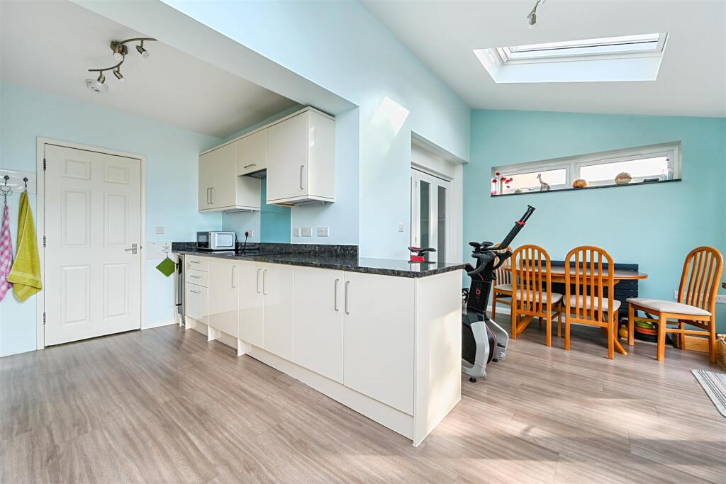 Foredown Road, BN41 (3).jpg