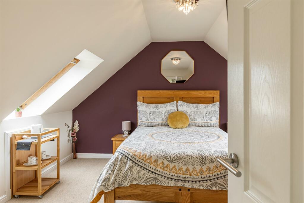 11 Killie Court Tweedbank 40.JPG