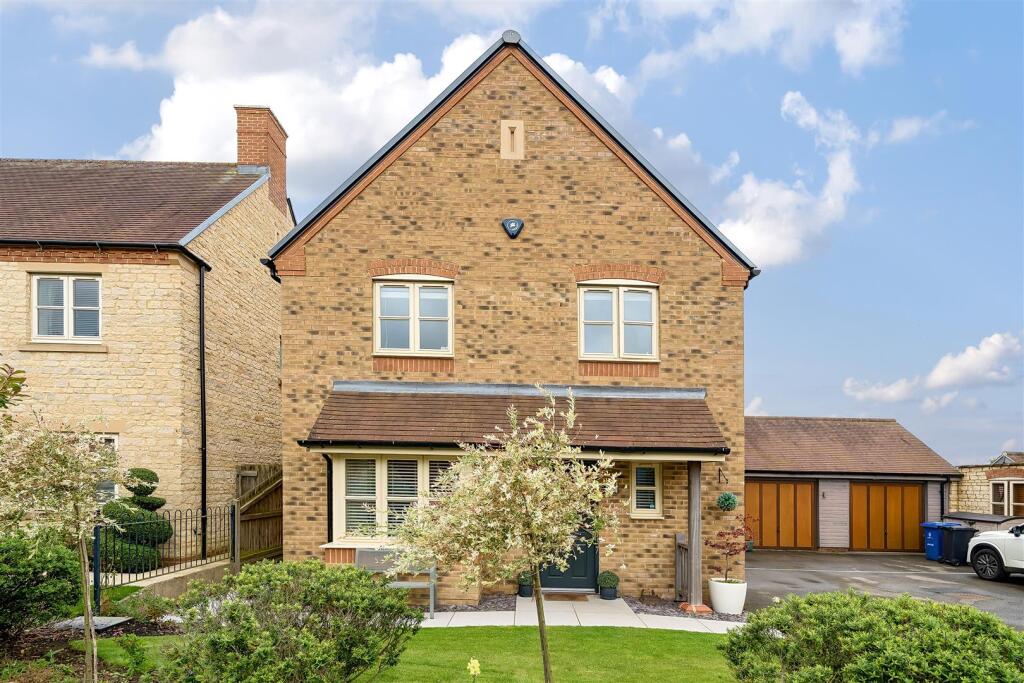 3 Kennel Lane, Paulerspury