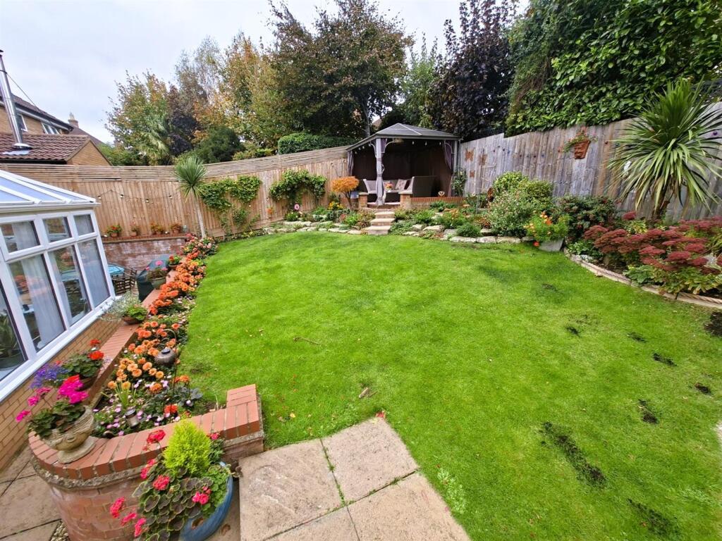 Primula Close, Northampton