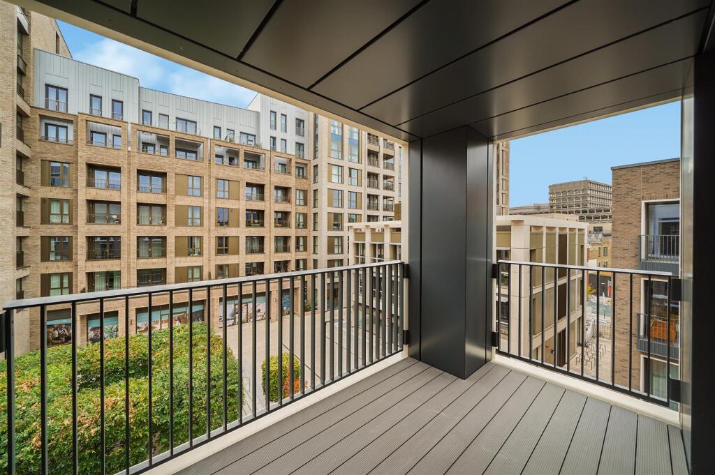 Flat 8, Emblem House - jK8H8TMgkrByA6YEPPSq.jpg