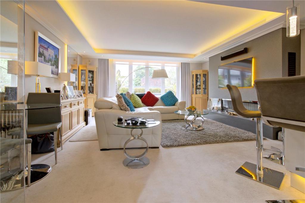 Living/Dining Room