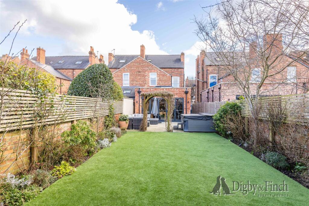 16, Chaworth Road West Bridgford, Nottingham, NG2 