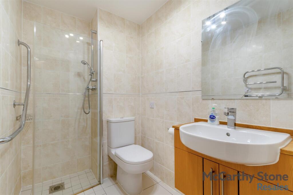 8666885-interior01.jpg