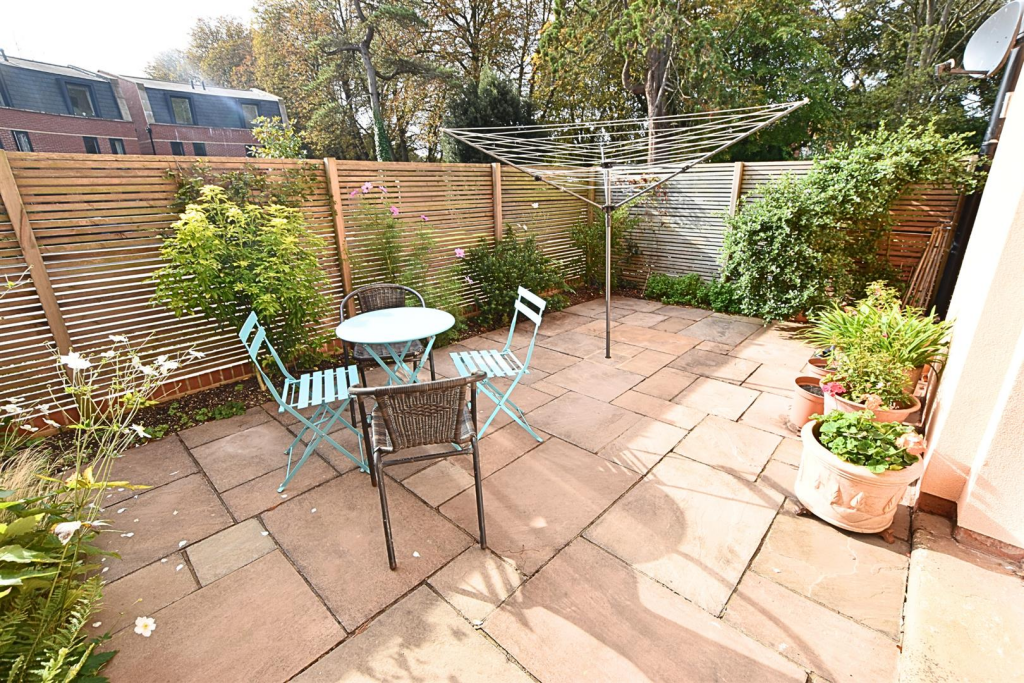 THE GARDEN