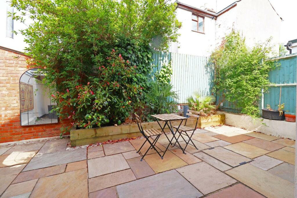 Courtyard (7).JPG