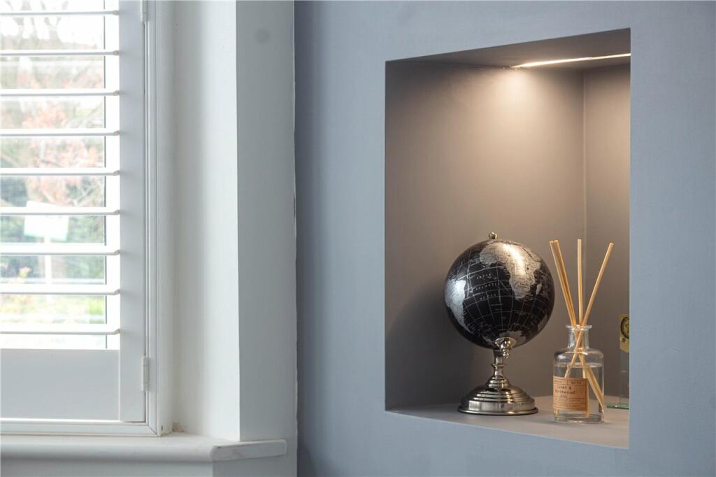 Lounge Inset