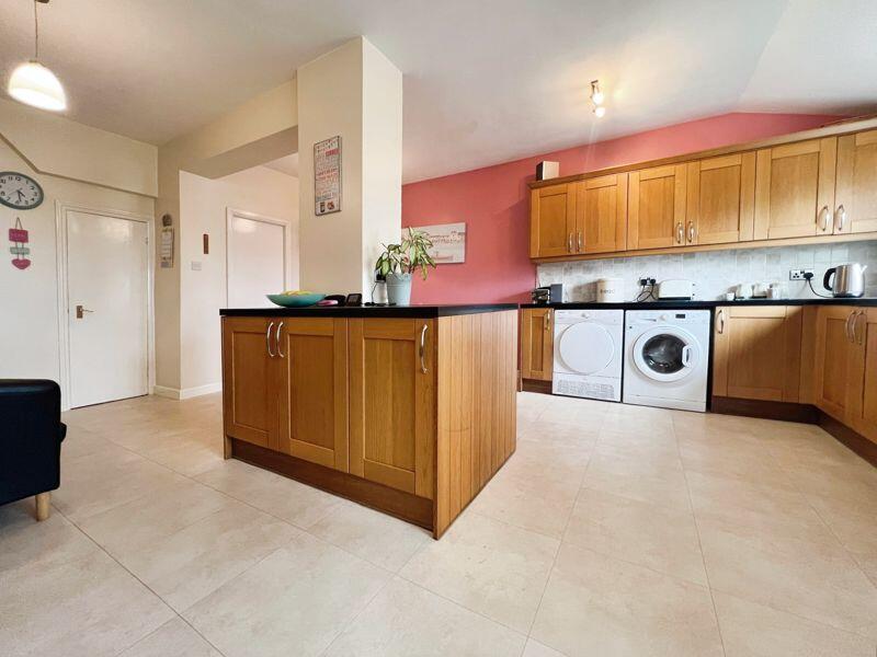 Open Plan Kitchen/Diner/Family Area