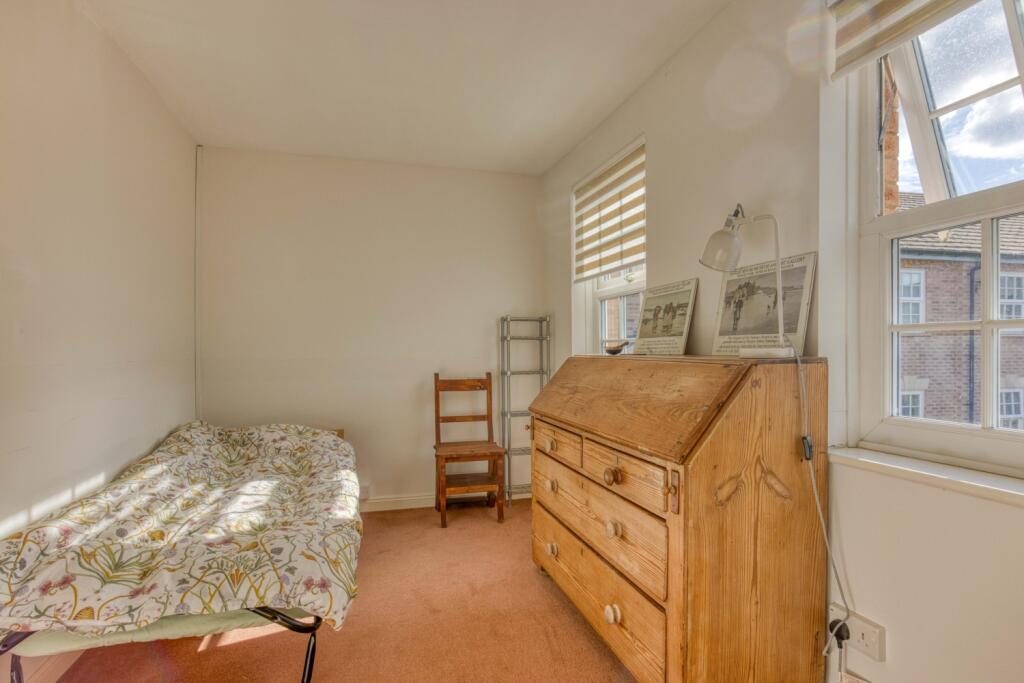 Ewemove Taunton - Eastgate Gardens (3)