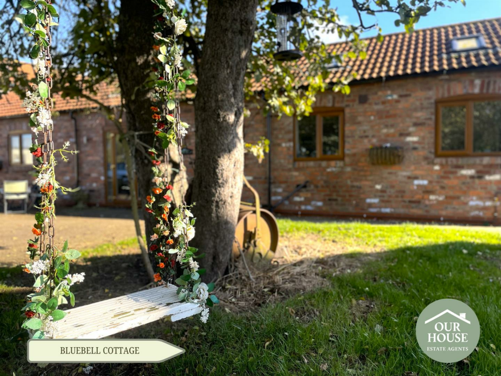 Bluebell Cottage.png