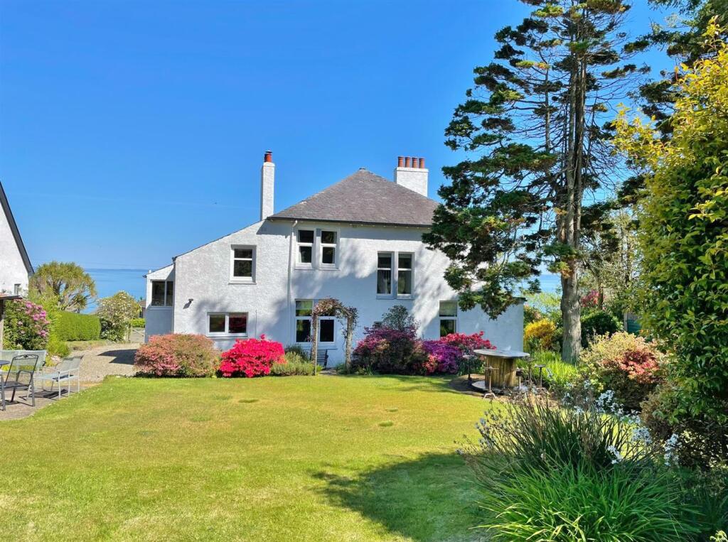 Rear of Helenslea