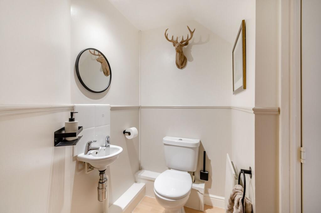 ground floor WC