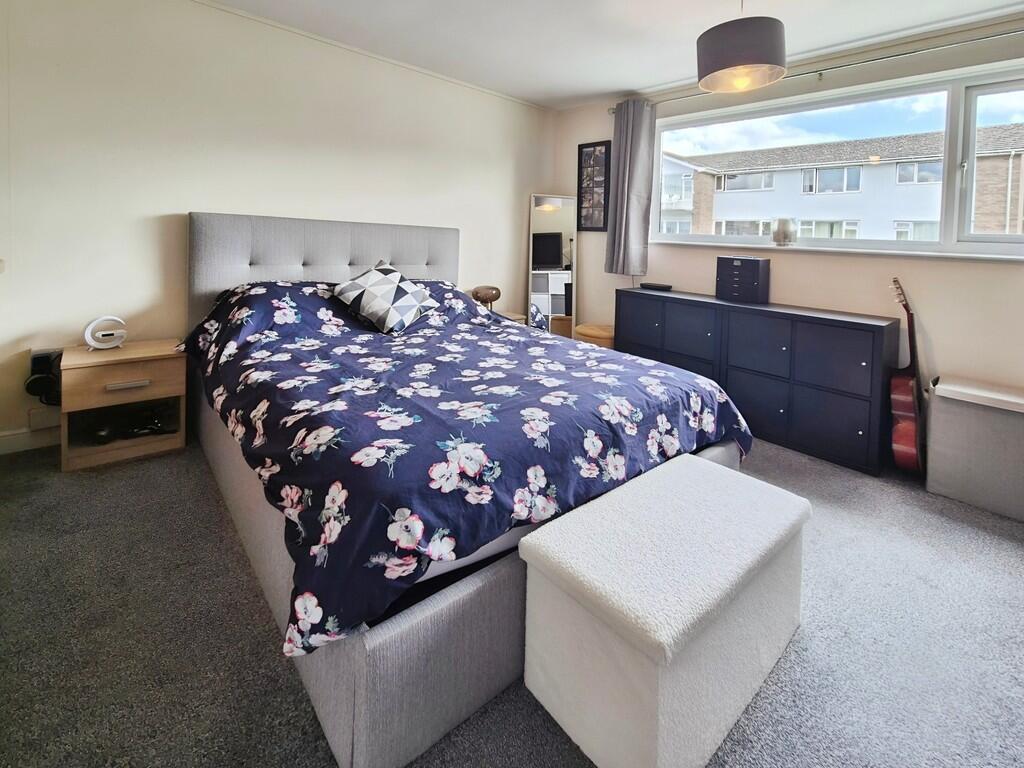 31585d27-10000285...