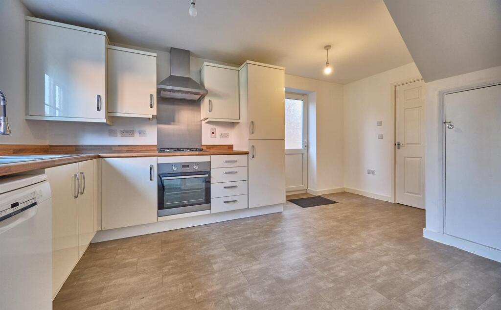 33 Amber Way BB 4.jpg