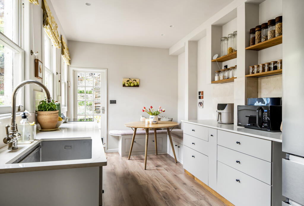 1361505-16-68e01f...