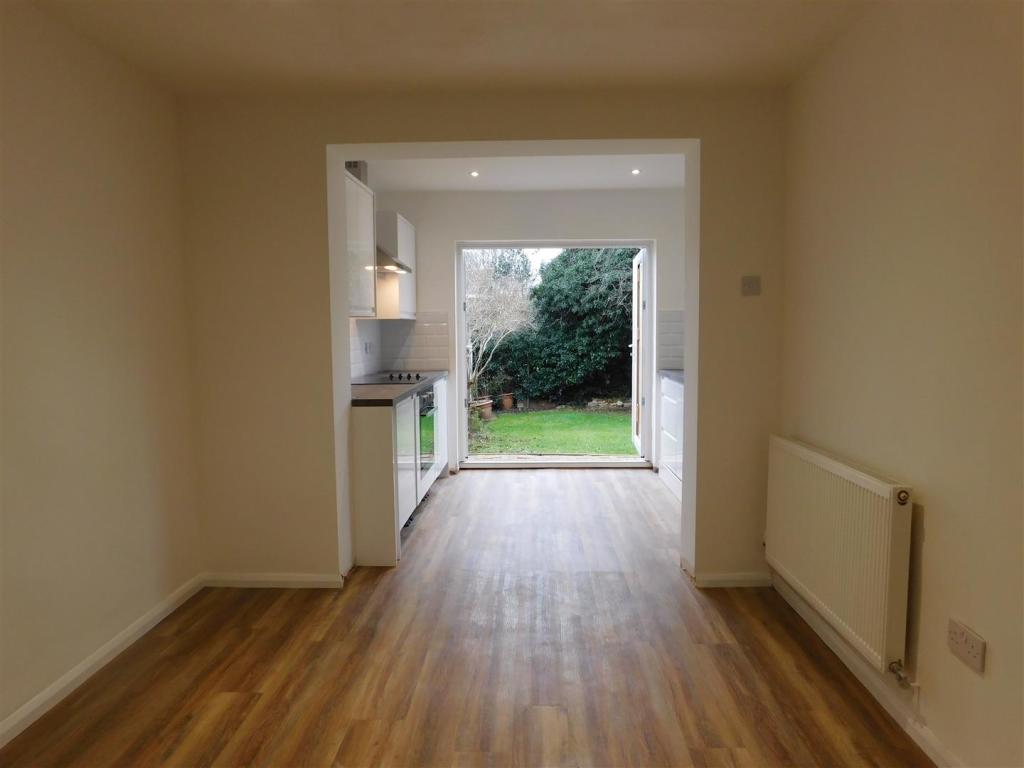 dining/kitchen