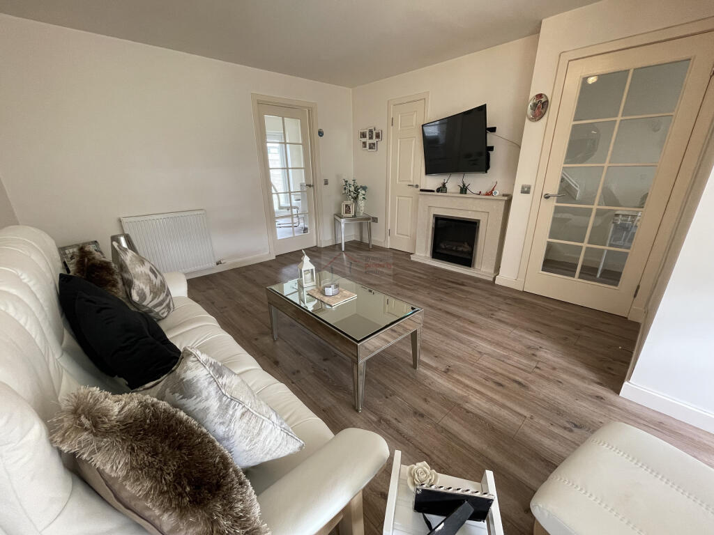 Lounge b.JPG